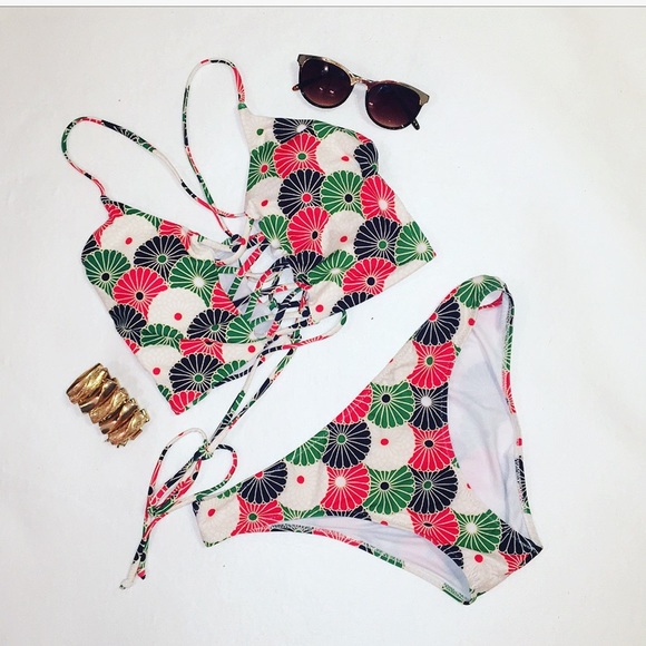 Cupshe Other - Cupshe Island Blooms Sunflower Bikini Set